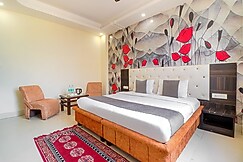 Hotel Aastha Palace Near Railway Station., Haridwar