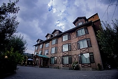 Four Seasons Resort, Srinagar