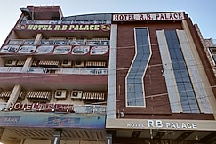Hotel RB Palace- 500 Meter From Bus Stand, Dholpur