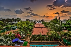 Shining Sand Beach Front Resort, Goa