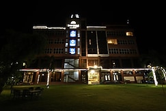 Days Hotel by Wyndham Neemrana, Neemrana