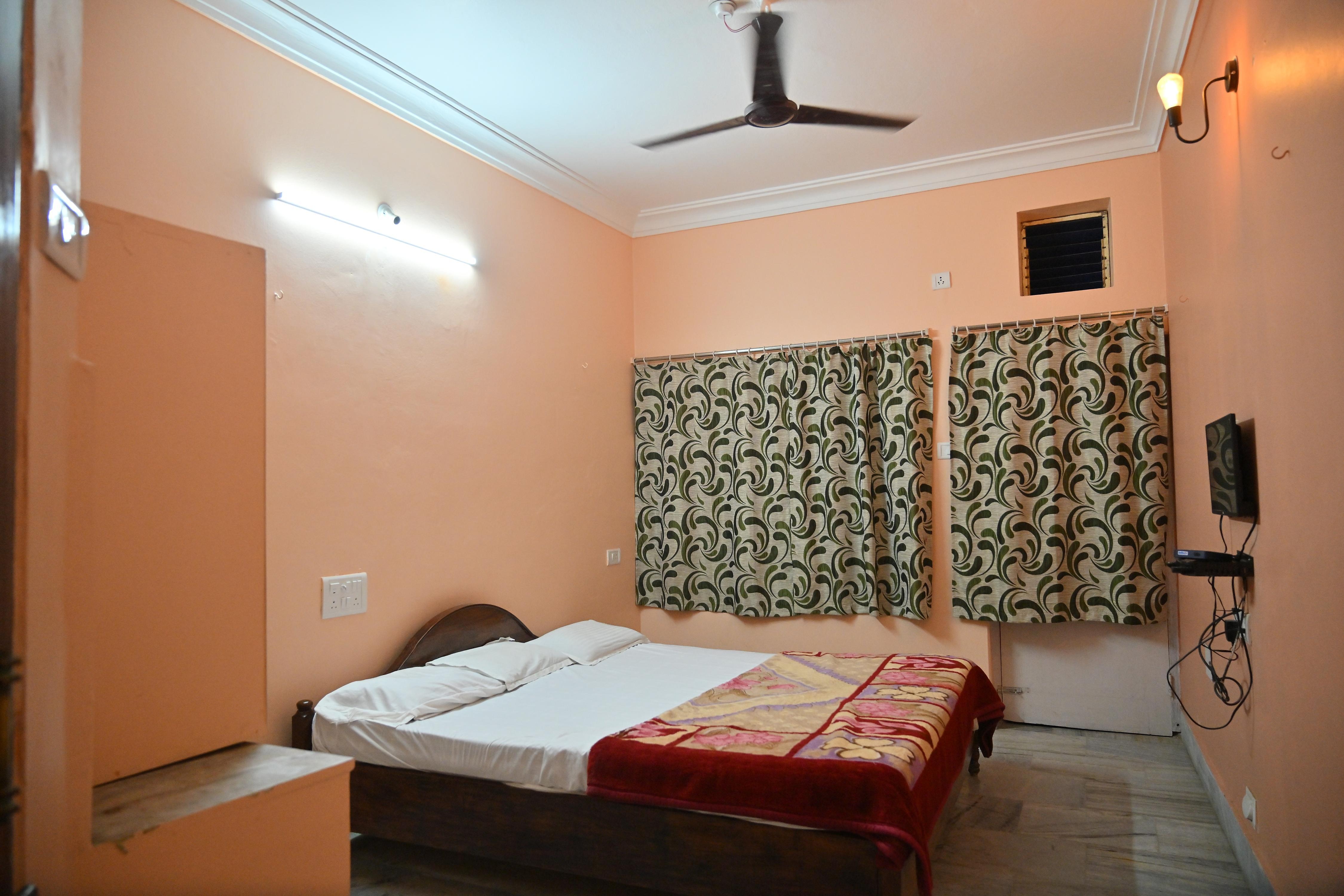 Shree Ganesh Holiday Resort - Tap to explore photos