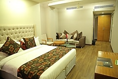 Hotel SV, Amroha