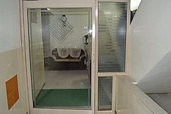 Hotel Shugun, Gandhinagar