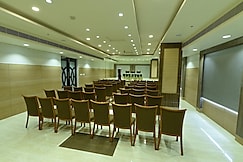 MAYAS KEM PRIDE, Tiruchirappalli