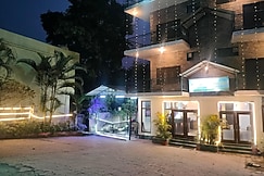 HOTEL HOLIDAY HIGHLIGHT, Jim Corbett (Ramnagar)