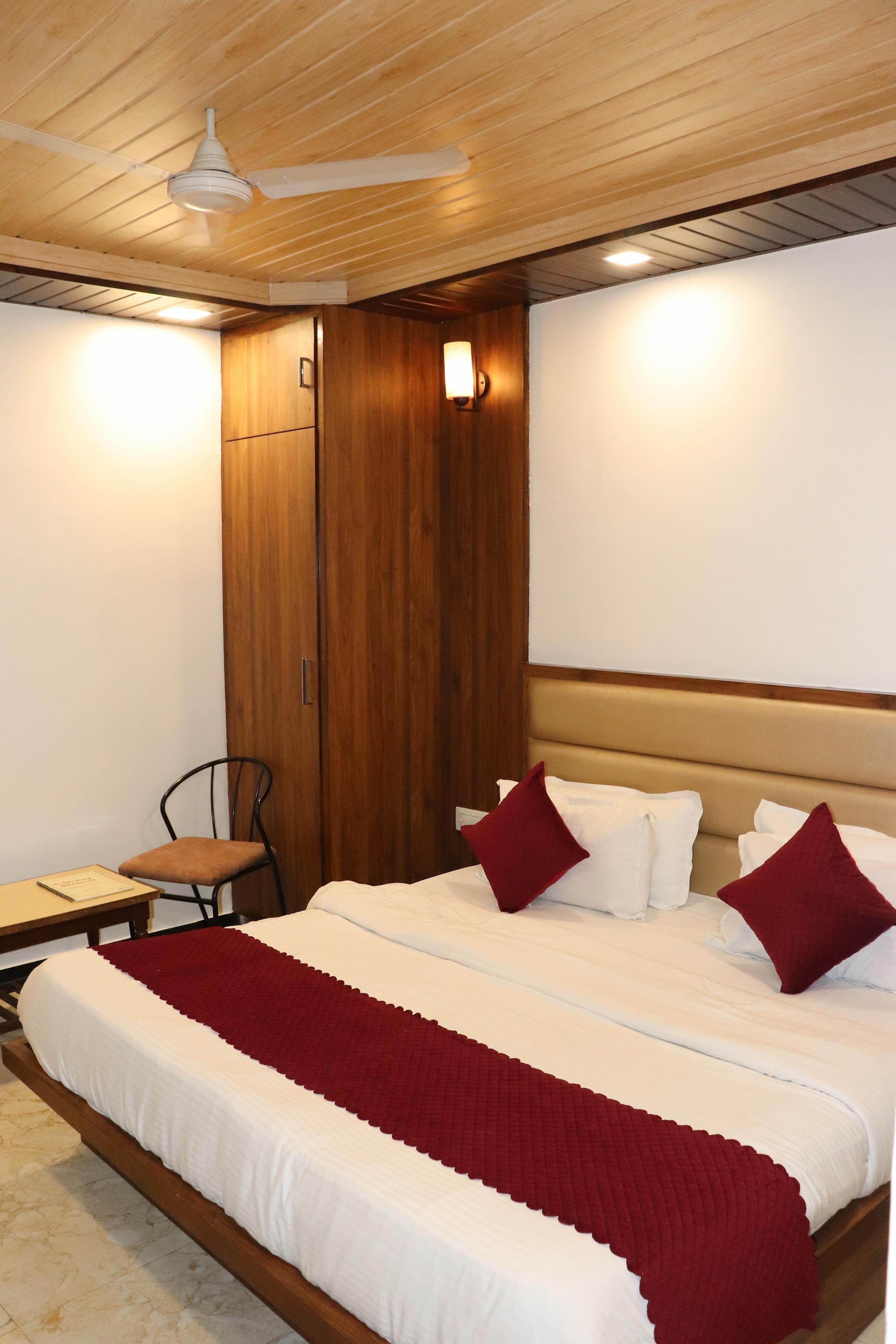 Hotel Samrat Ajmer - Tap to explore photos