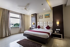  Hotel Om Palace-Ajmer Road, Jaipur