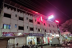 Hotel Hina, Ambejogai