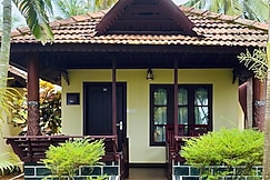 Maadathil Cottages & Beach Resort, Varkala