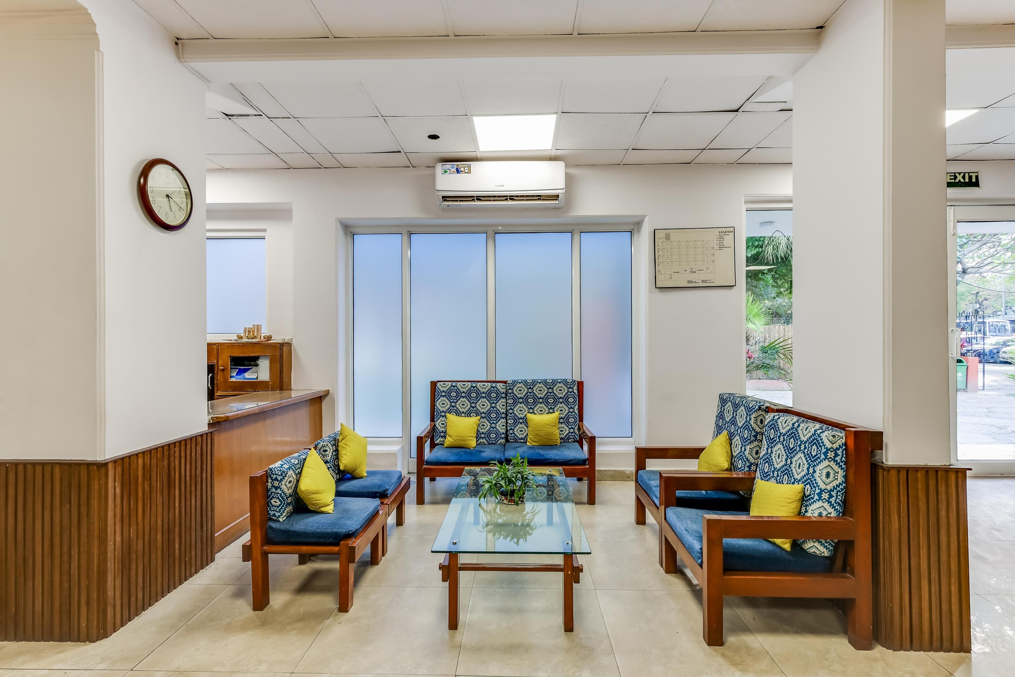 YWCA INTERNATIONAL GUEST HOUSE - Tap to explore photos