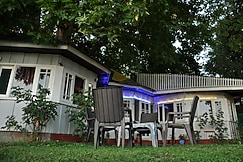 Nigeen Lodge The Lake Resort, Srinagar, Srinagar