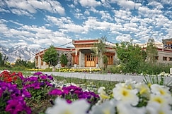 Lchang Nang  Retreat- The House of Trees