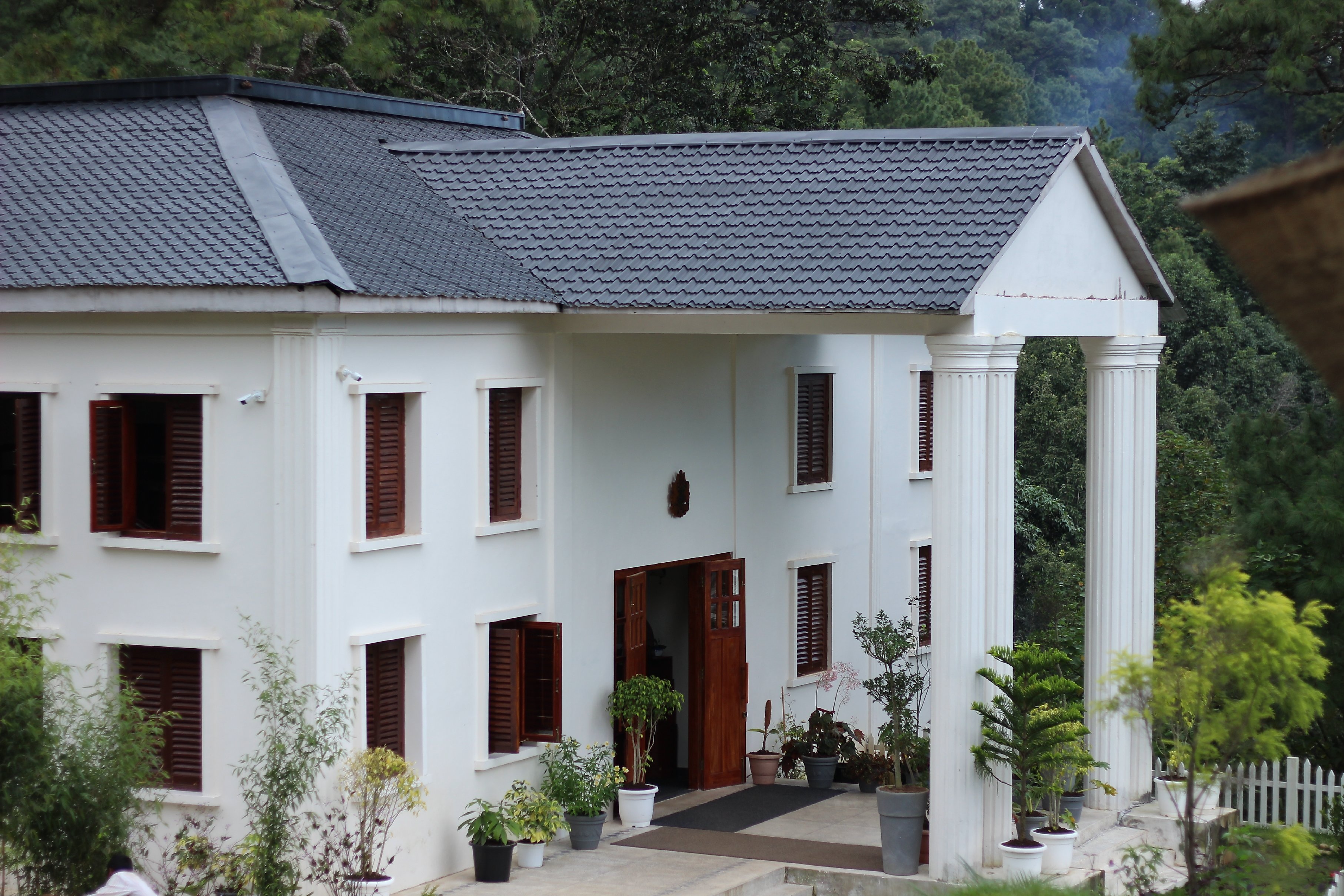 The Heritage Club Tripura Castle Shillong Hotel Price, Address & Reviews