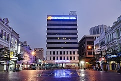 Pacific Express Hotel Central Market