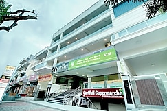Staayz Premium Hotel & Studio Apartments