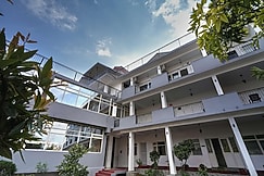 Bagora Heights By Tathastu Collection, Dharamshala