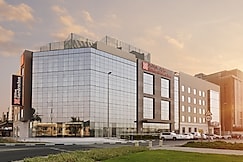 Hilton Garden Inn Dubai Jumeirah, Dubai