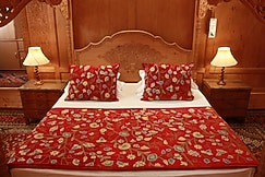 Khilona Heritage Houseboats, Srinagar