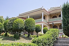 LAMZY PARIMAHAL RESORT, Srinagar