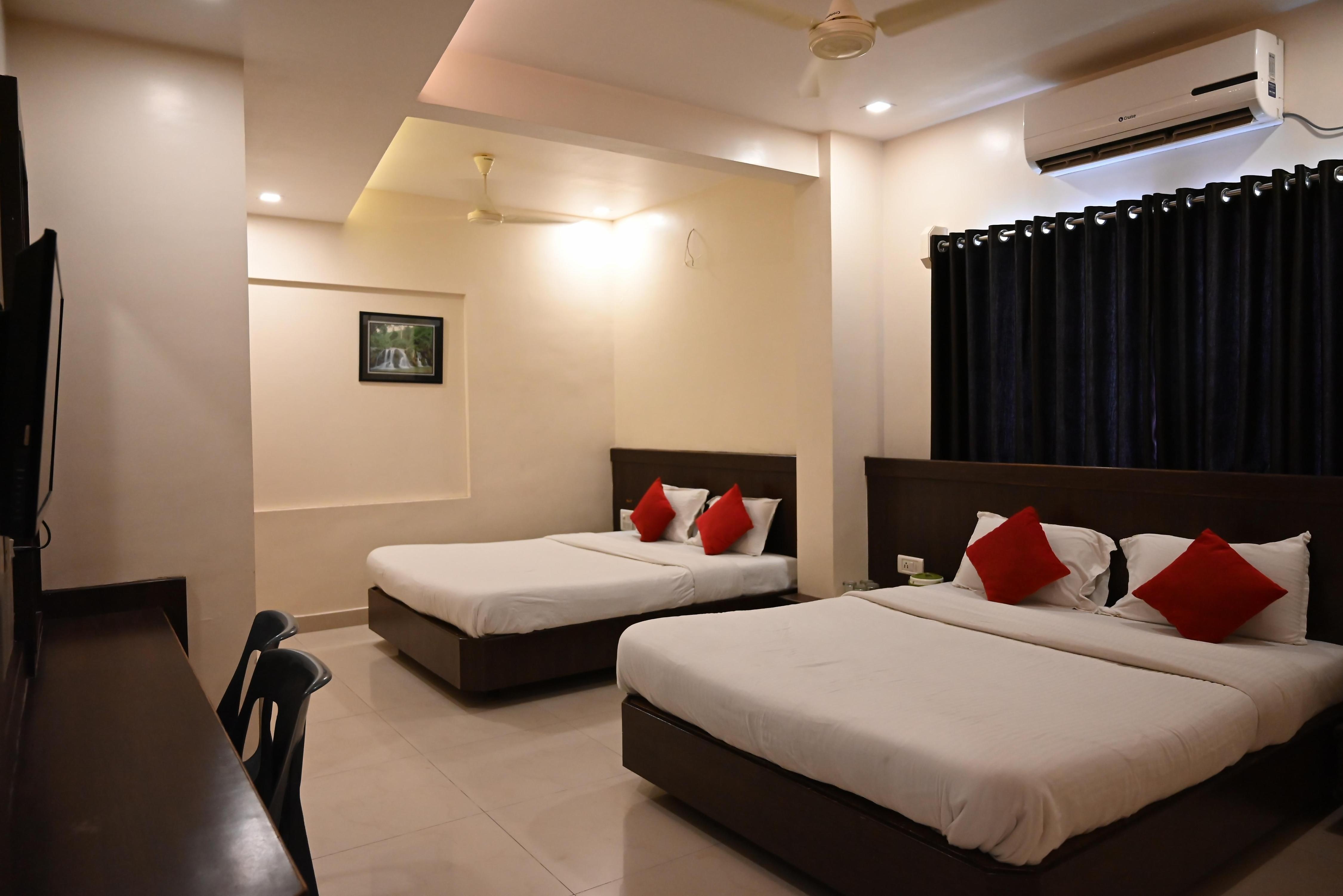 Family Room Four Bed Non A.C 1