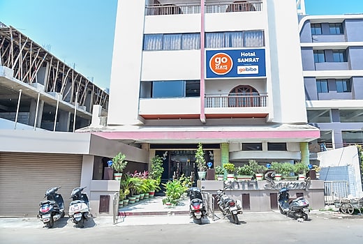 Hotel Samrat International