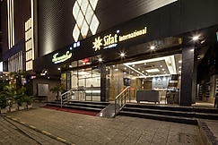 Hotel Sifat International, Surat