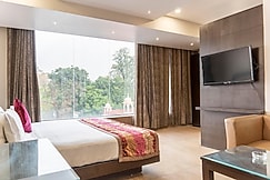 HOTEL CENTRAL PALACE @ Rajpur Road, Dehradun