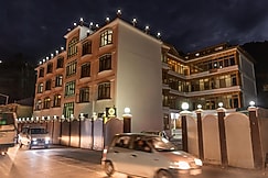 Royal Gasho Hotel, Kargil