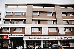 Hotel Ayodhya, Parasgad