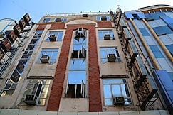 Arya Tourist Lodge, Delhi