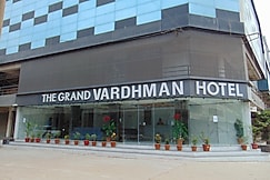 THE GRAND VARDHMAN HOTEL, Morbi