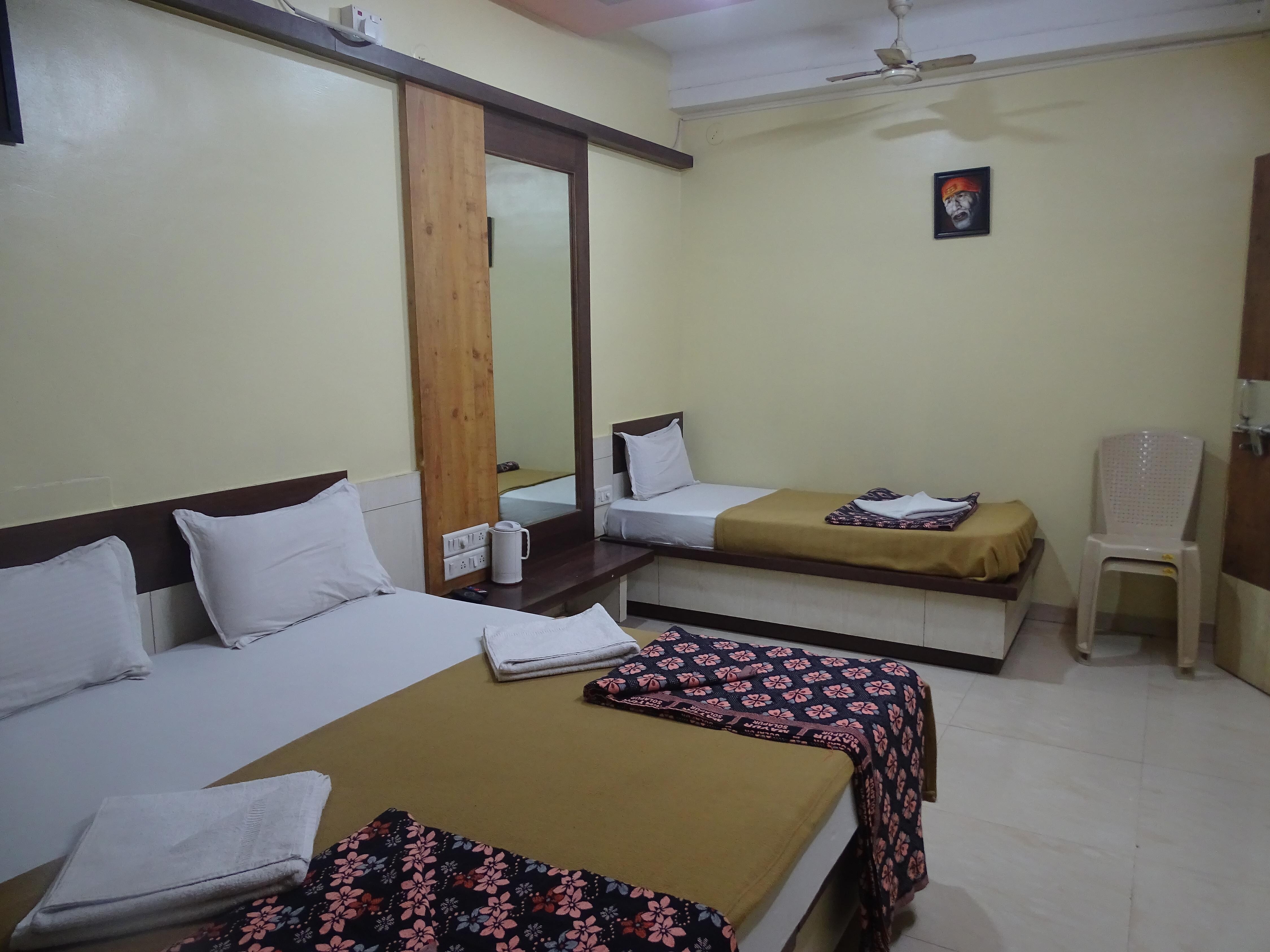 Triple Deluxe AC Room 1