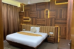 Hotel Posh, Palwal