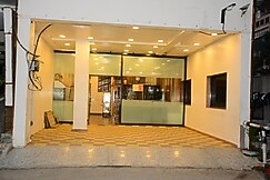 Hotel Dwarka Bhavan, Shirdi