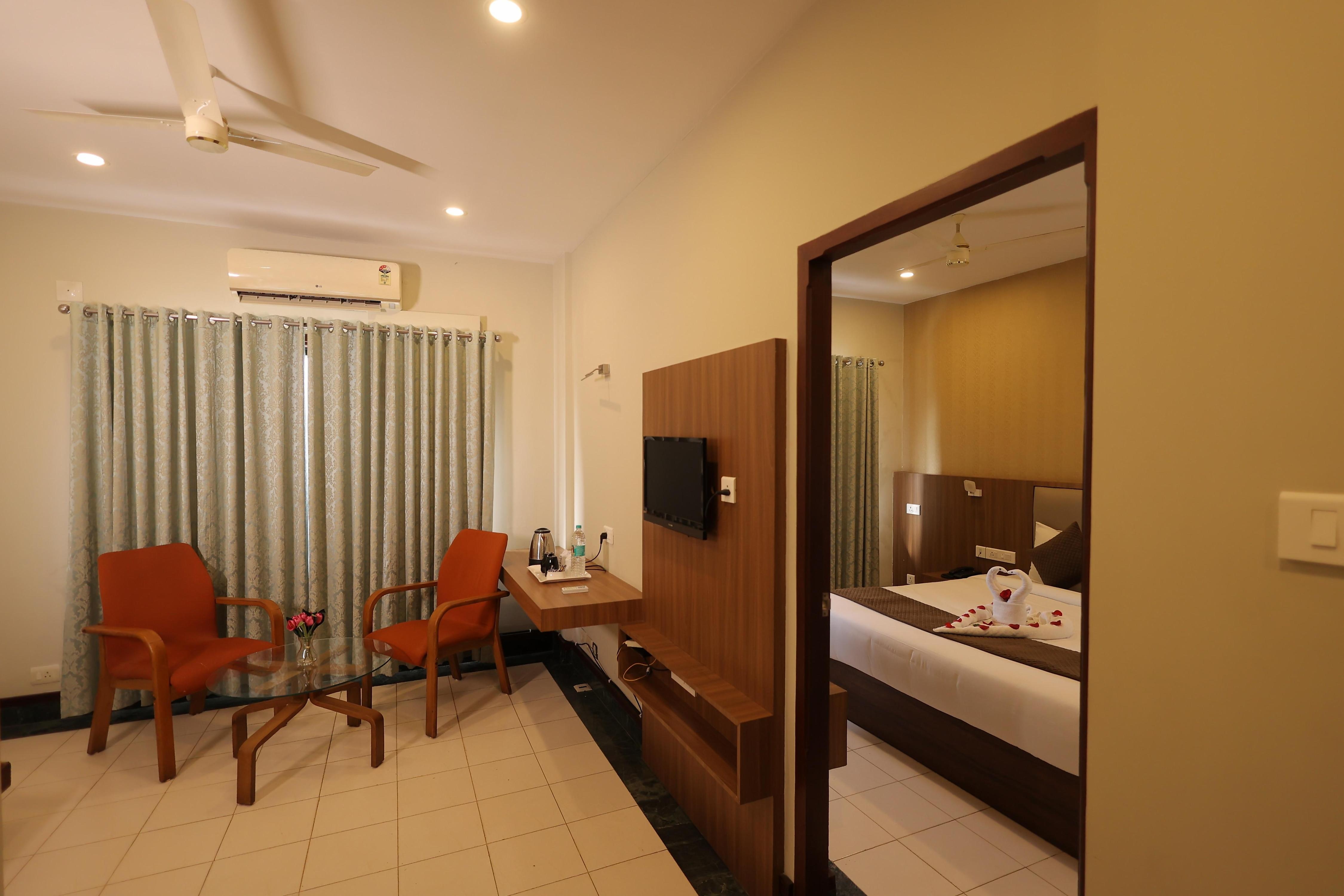 Hotel Calicut Gate - Tap to explore photos