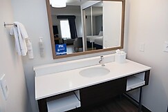 Hampton Inn by Hilton Madison Huntsville Airport, Madison