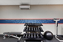 Hampton Inn & Suites by Hilton Oakland Airport-Alameda, San Francisco