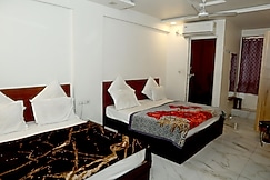 Hotel Varun, Gandhinagar