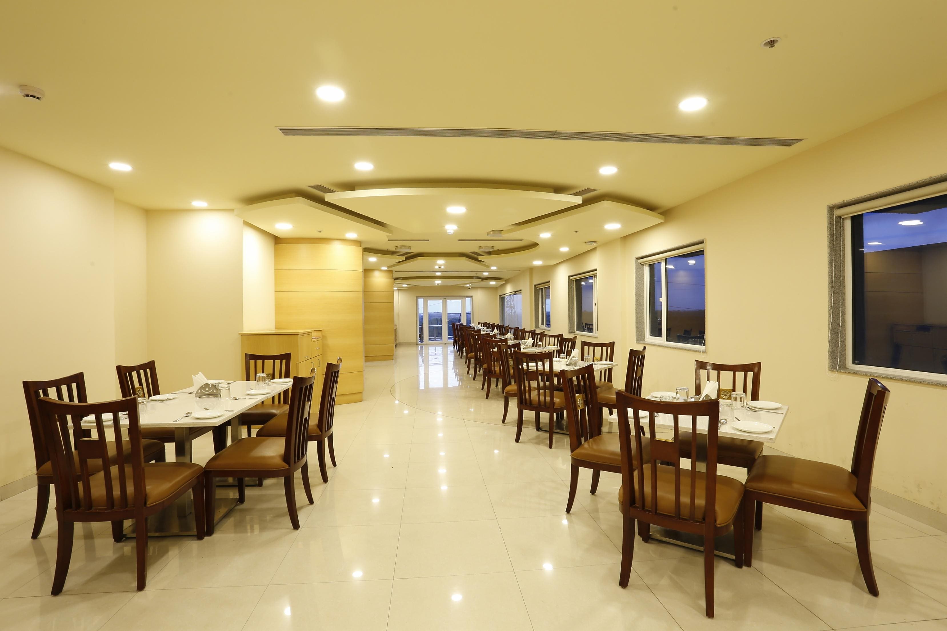 ginger hotel vapi Book your Event at Ginger Hotel Vapi , Surat, Bharuch, Vadodara, Ahmedabad,  Dwarka, Diu. Udaipur.✨ Contact shriavv Event and Hospilitiy 96 879 879 99