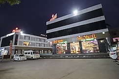 Hotel City Point, Shirdi