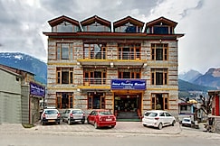 SNOW COUNTRY MANALI, Manali