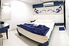 Hotel Pearl, Thane