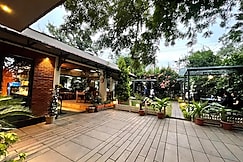 The Ten Suites, Bhopal