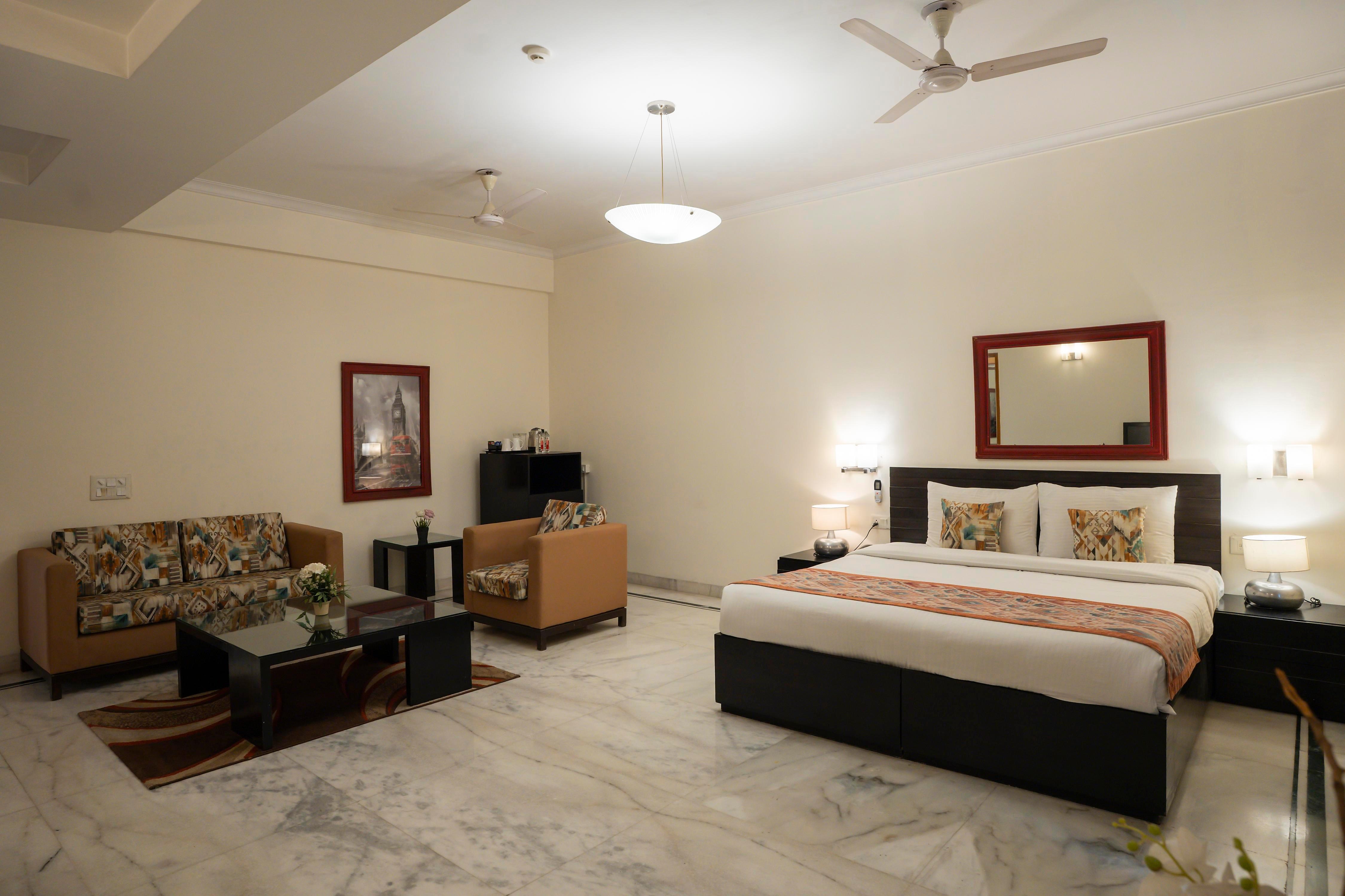 Ahuja Residency Cyber City I - Tap to explore photos
