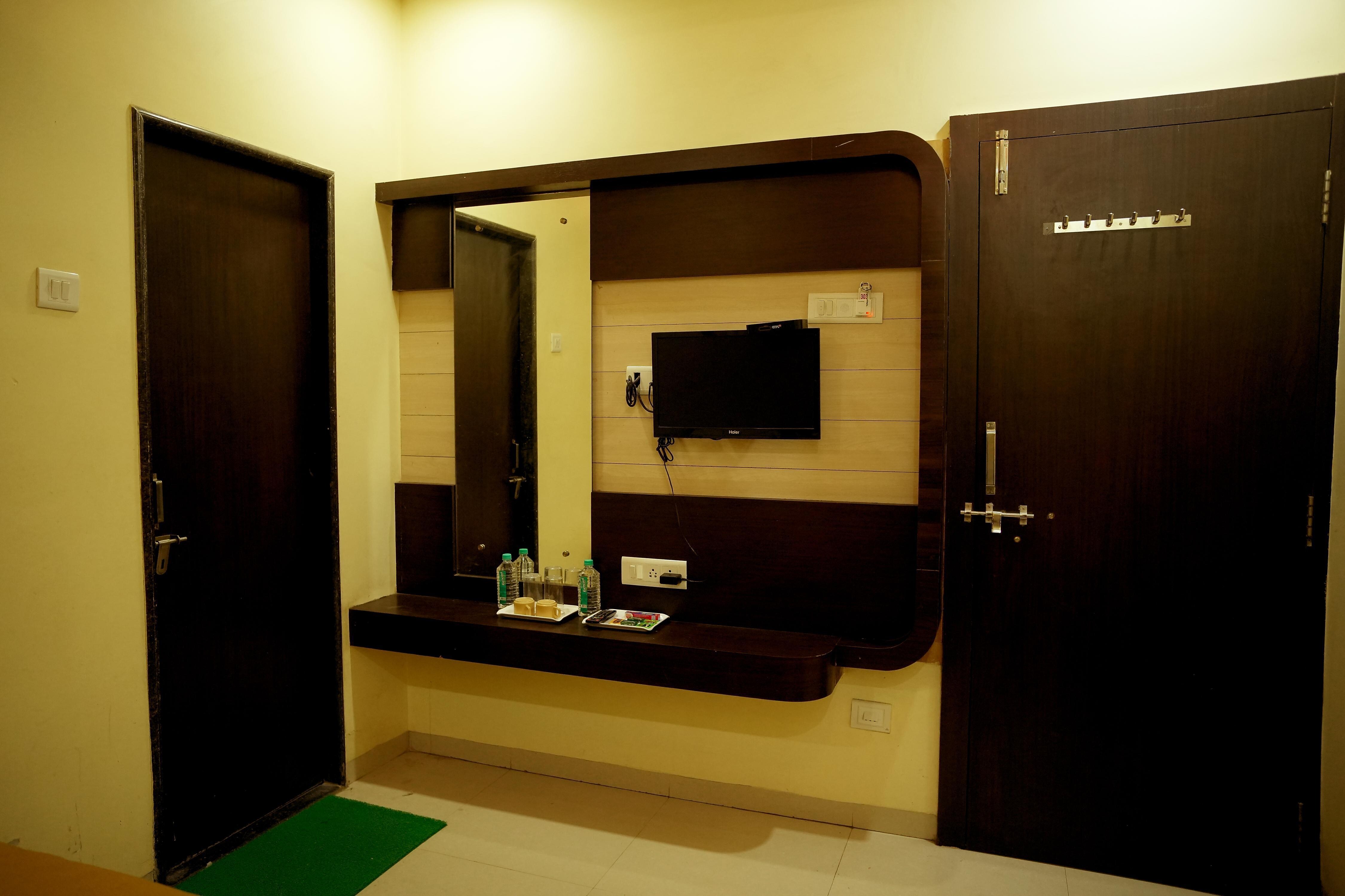 AC Family Room 4 bed 1