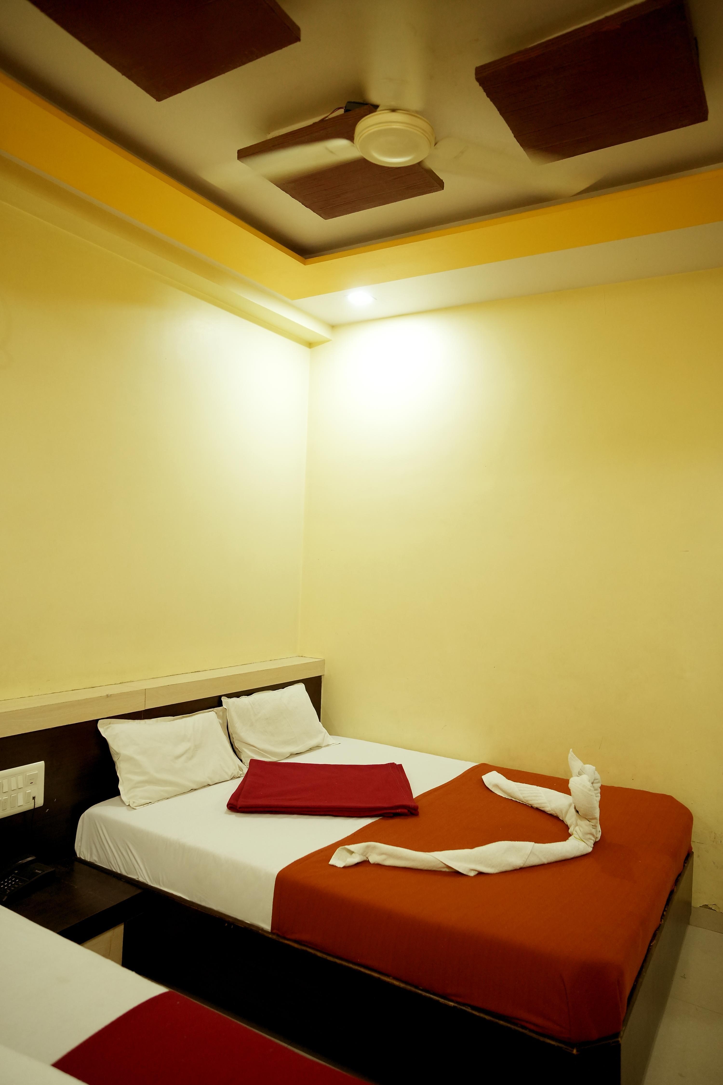 HOTEL SAI SWASTIK 4