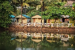 Sea Paradise Beach Front, Sawantwadi