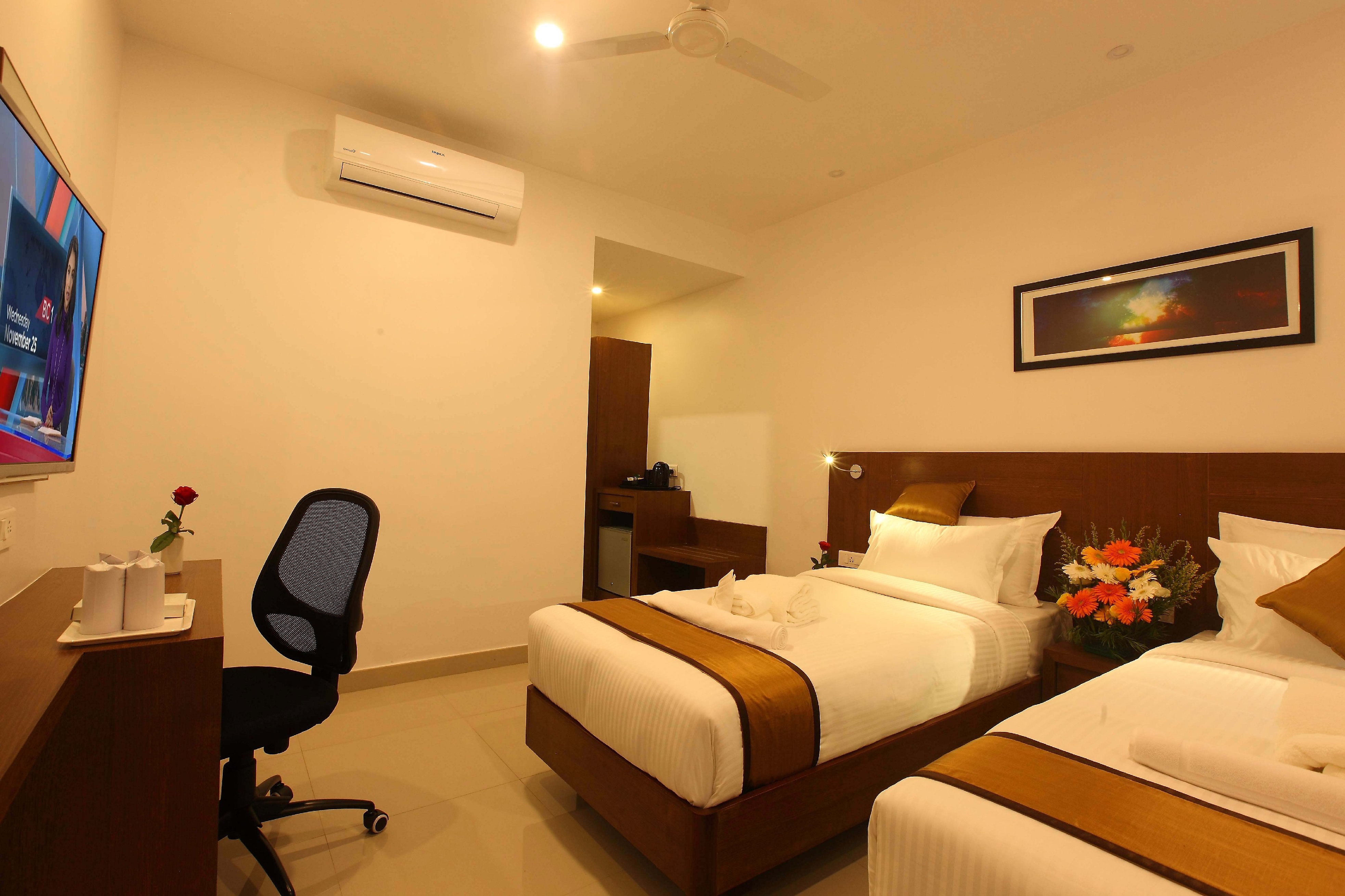 VICTORY INN PARK RESIDENCY kunnamkulam - Tap to explore photos