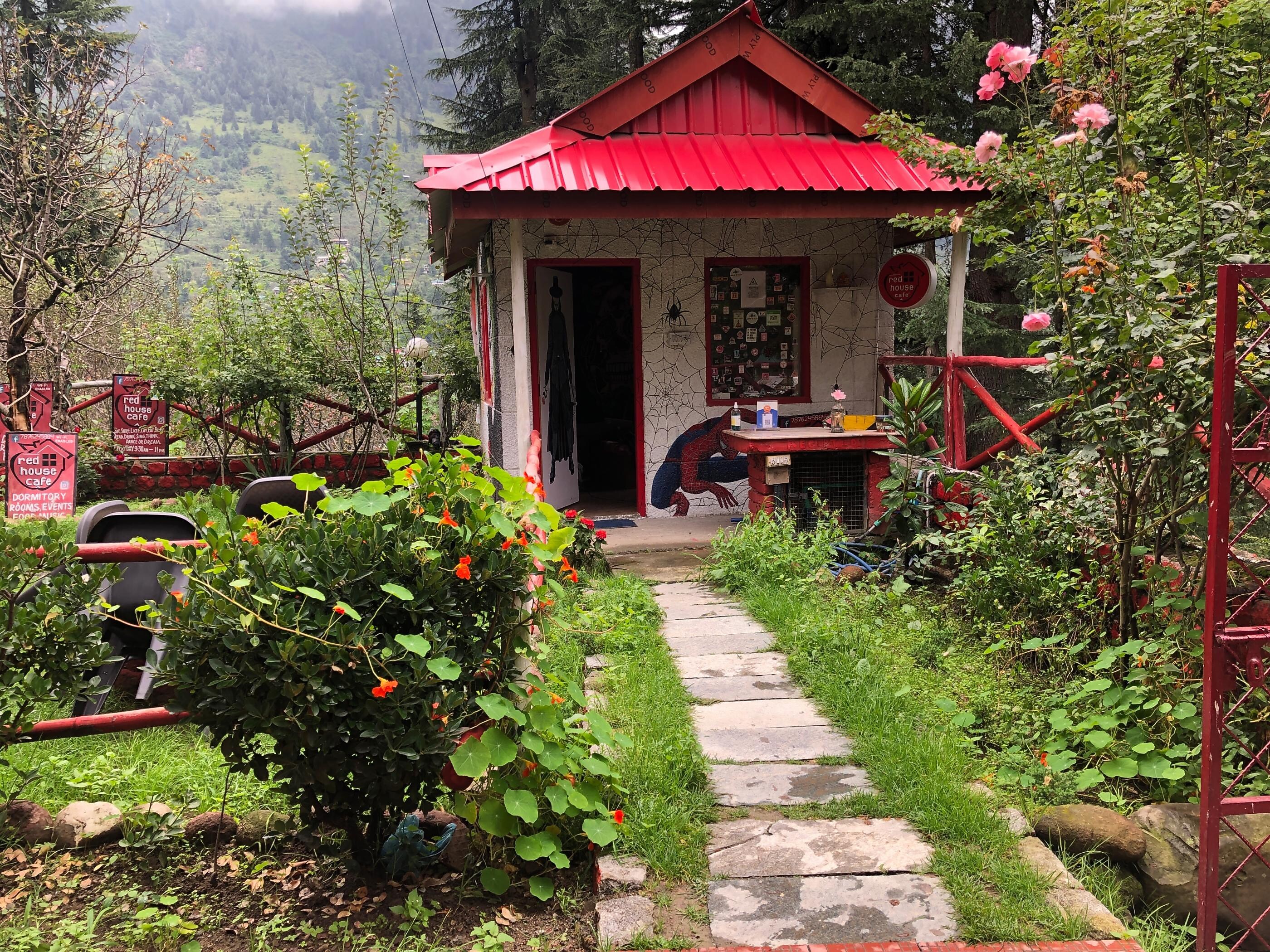 Red House Cafe Manali Guest House Free Cancellation Price Address Reviews